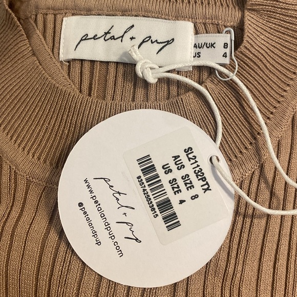Petal & Pup NEW Milleri Long Sleeve Open Back Ribbed Dress in Camel Tan Size 4 - Picture 11 of 12